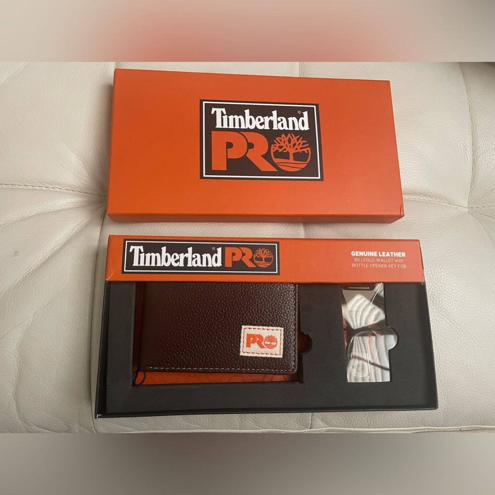 Timberland Bifold Wallet & Bottle Opener Set NWT